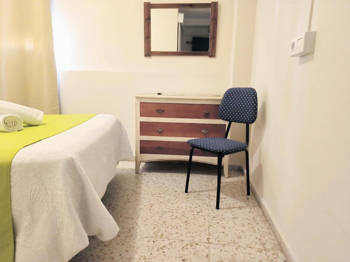 Pension Perez Montilla Sevilha Exterior foto